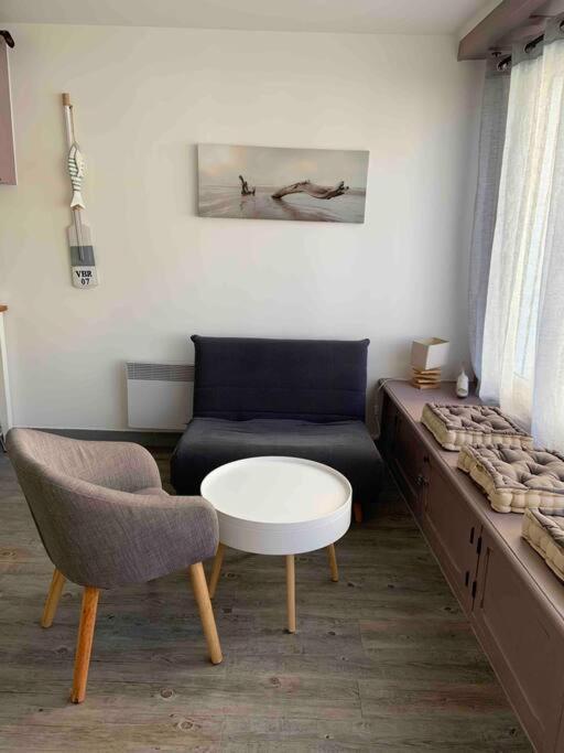 Souplex 50M De La Plage Et Des Commerces أولغات المظهر الخارجي الصورة